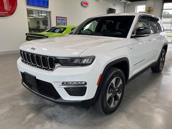 JEEP GRAND CHEROKEE 2024 1C4RJYB69RC158353 image